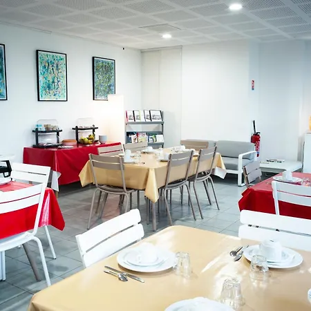 Maison Saint Charles - Association Habitat Et Humanisme Ile De France 파리