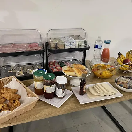 Maison Saint Charles - Association Habitat Et Humanisme Ile De France Hotel *