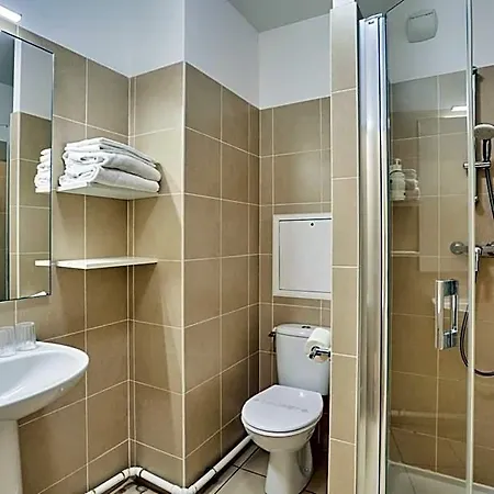 Hotel Maison Saint Charles - Association Habitat Et Humanisme Ile De France 3*