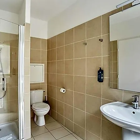 Maison Saint Charles - Association Habitat Et Humanisme Ile De France 3* Parigi