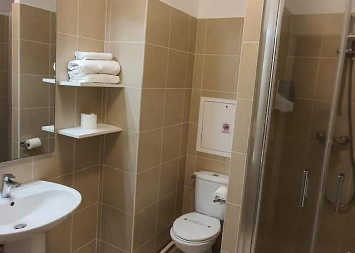 Maison Saint Charles - Association Habitat Et Humanisme Ile De France Hotel Paris