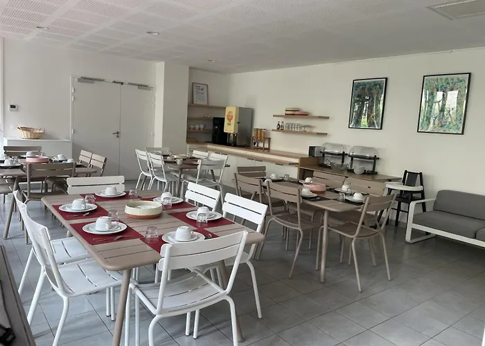 Maison Saint Charles - Association Habitat Et Humanisme Ile De France * Paris