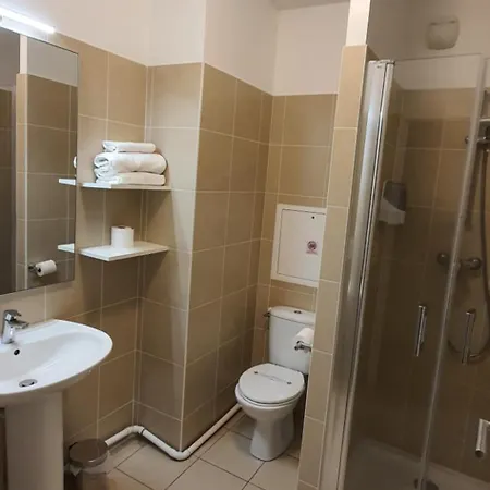 Maison Saint Charles - Association Habitat Et Humanisme Ile De France מלון פריז